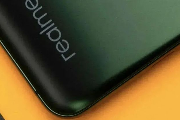 Realme 11 Series Launches Soon with Curved Screens